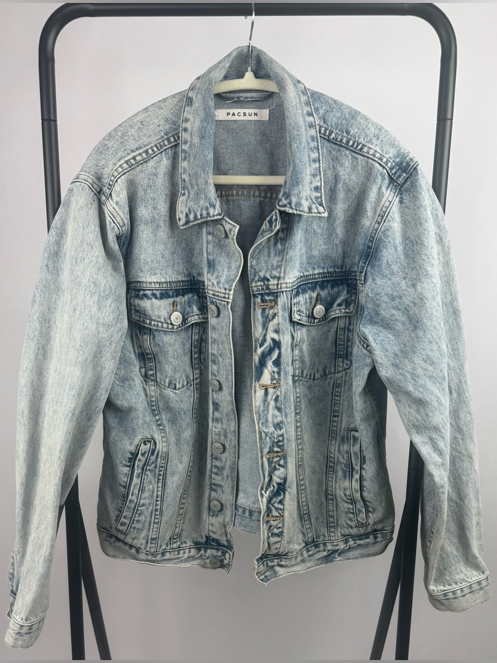 PacSun Relaxed Denim Trucker Jacket Light Wash Women’s Medium EUC - Picture 2 of 6